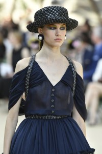 Details at Chanel Couture Fall 2017