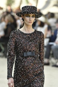 Details at Chanel Couture Fall 2017