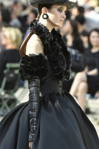 Details at Chanel Couture Fall 2017