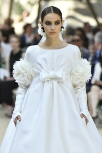 Details at Chanel Couture Fall 2017