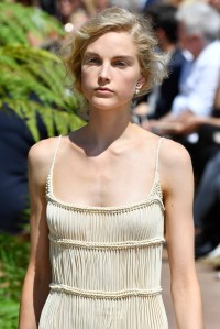 Details at Christian Dior Couture Fall 2017