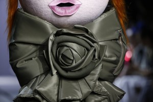 Details at Viktor & Rolf Couture Fall 2017