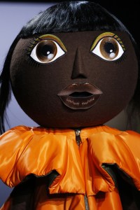 Details at Viktor & Rolf Couture Fall 2017