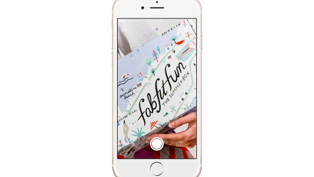 FabFitFun's first mobile product is an augmented reality app.