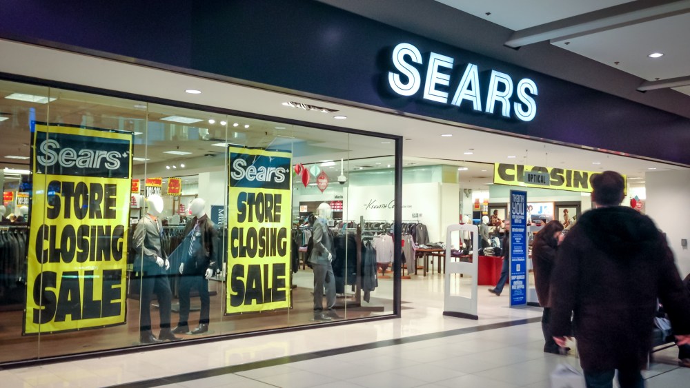 Sears Bankruptcy Filing Seen Drawing Nearer