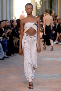 Alberta Ferretti RTW Spring 2018