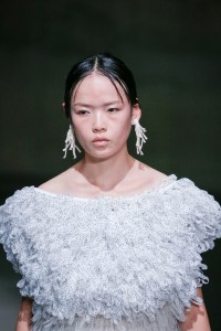 Details at Christopher Kane RTW Spring 2018