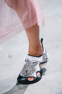 Details at Christopher Kane RTW Spring 2018
