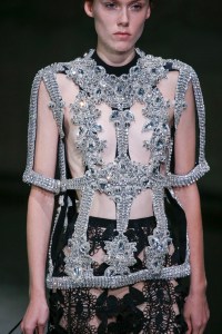 Details at Christopher Kane RTW Spring 2018