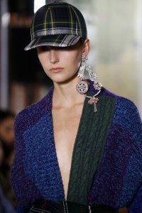Details at Burberry RTW Spring 2018