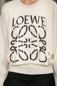 Details at Loewe RTW Spring 2018
