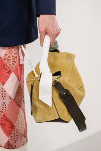 Details at Loewe RTW Spring 2018