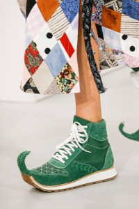 Details at Loewe RTW Spring 2018