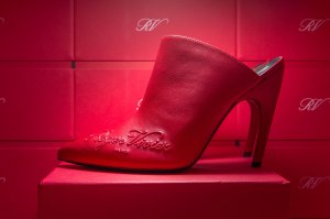 Paris Fashion Week Spring 2018: The Accessories Guide
