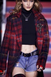 Tommy Hilfiger RTW Spring 2018