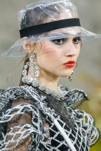 Details at Chanel RTW Spring 2018