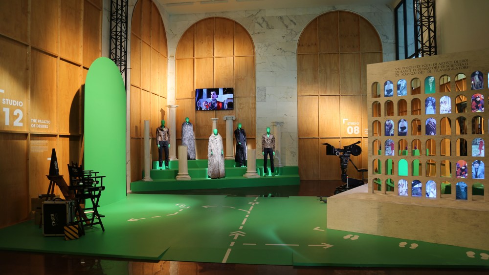Palazzo della Civiltà Italiana, in the years filmed by Rossellini, Antonioni, Fellini and many others, is the star of The Palazzo of Desires together with the movie Titus featuring Jessica Lange, where visitors’ faces are projected into a scale model of FENDI’s headquarters.