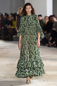 Giambattista Valli RTW Spring 2018