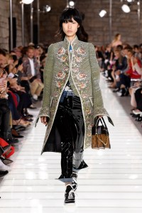 Louis Vuitton RTW Spring 2018