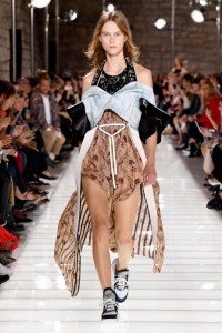Louis Vuitton RTW Spring 2018