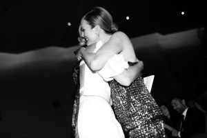 Elizabeth Banks, Julianne Moore