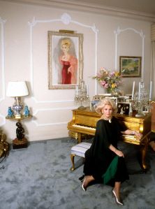 Zsa Zsa GaborZsa Zsa Gabor at home in Bel Air, Los Angeles, America - 12 Mar 1984