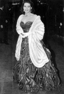 Actress Yvonne De Carlo Arrives At The Empire Theatre In London.Actress Yvonne De Carlo Arrives At The Empire Theatre In London.
