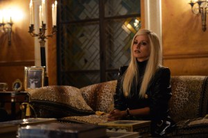 THE ASSASSINATION OF GIANNI VERSACE: AMERICAN CRIME STORY "The Man Who Would Be Vogue" Episode 1 (Airs Wednesday. January 17, 10:00 p.m. e/p) -- Pictured: Penelope Cruz as Donatella Versace. CR: Jeff Daly/FX