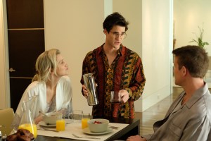 THE ASSASSINATION OF GIANNI VERSACE: AMERICAN CRIME STORY "The Man Who Would Be Vogue" Episode 1 (Airs Wednesday. January 17, 10:00 p.m. e/p) -- Pictured: (l-r) Annaleigh Ashford as Elizabeth, Darren Criss as Andrew Cunanan, Nico-Evers-Swindell as Phil. CR: Ray Mickshaw/FX