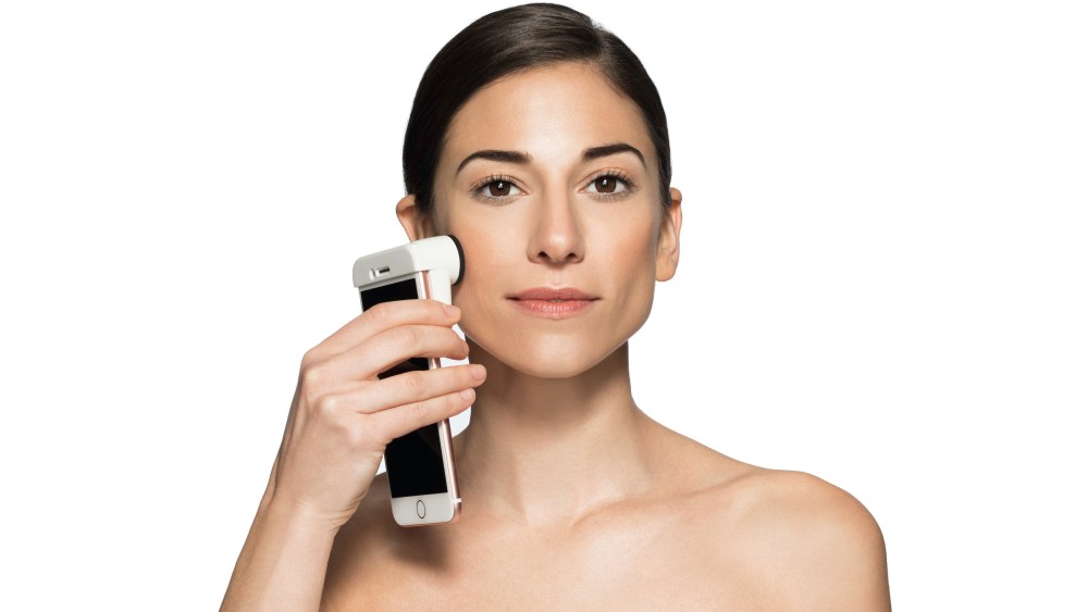 Neutrogena SkinScanner Skin360