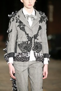 Details at Antonio Marras RTW Fall 2018