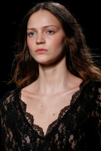 Details at Christopher Kane RTW Fall 2018