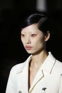 Details at Dries Van Noten RTW Fall 2018