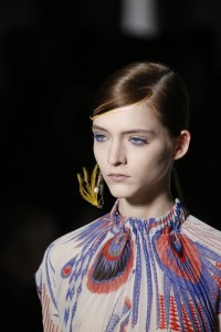 Details at Dries Van Noten RTW Fall 2018