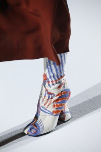 Details at Dries Van Noten RTW Fall 2018