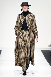 Laura Biagiotti RTW Fall 2018