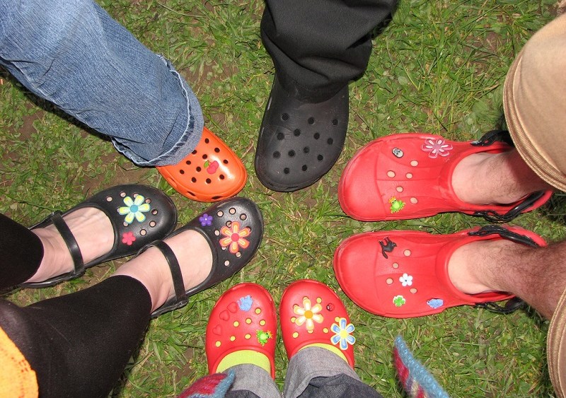 Drew Barrymore & John Cena Join Crocs Campaign