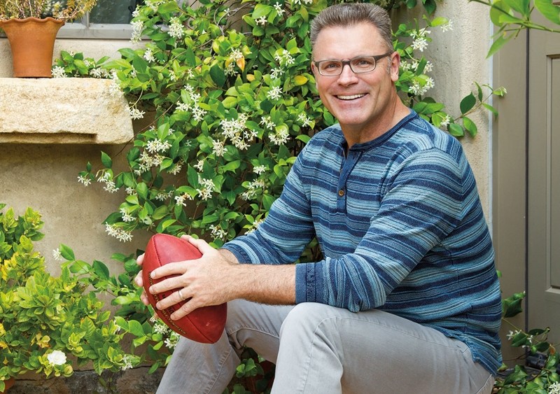 Skechers Partners with Howie Long Multi-Year Deal