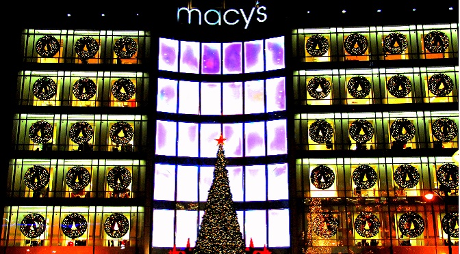Macy’s Announces 85,000 New Hires the Holiday Season