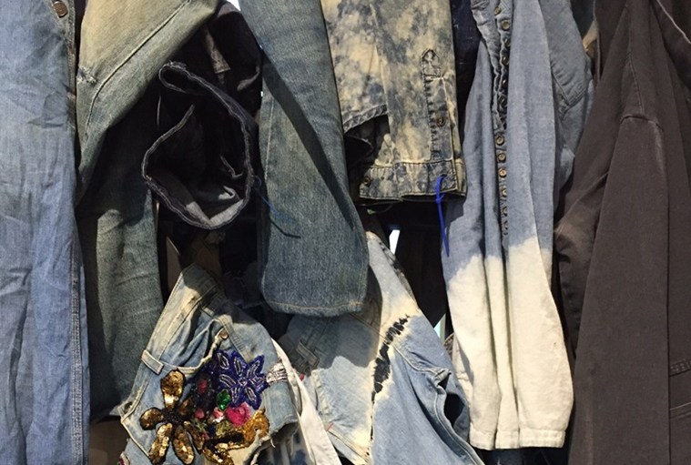 Vintage Denim: From Mining Treasures Mom Jeans