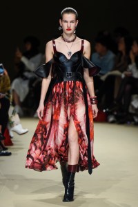 Alexander McQueen RTW Fall 2018