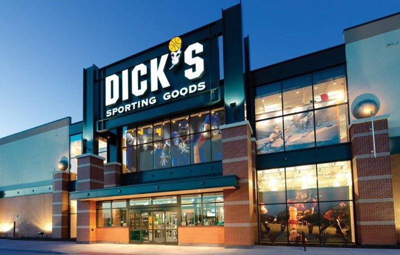 Dick's Suffers as Under Armour Goes Free Agent