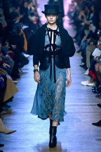 Ellie Saab RTW Fall 2018