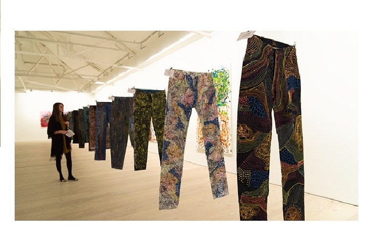 “Jeans Refugees” On Display Saatchi Gallery