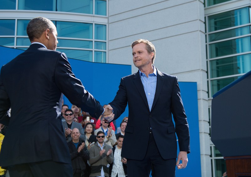 Nike CEO Mark Parker’s Pay Nearly Tripled Fiscal 2016