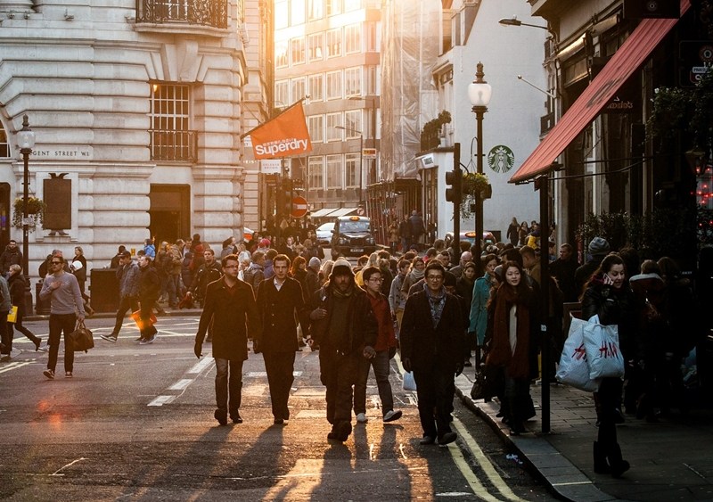 FDRA: 7 Business Trends Affecting Holiday Shopping
