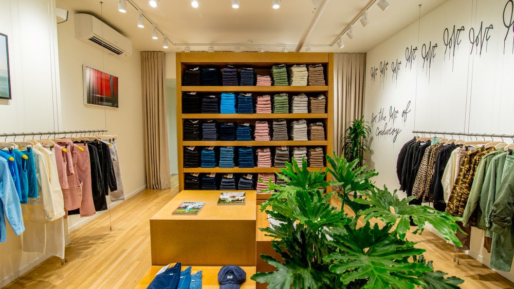 The store is located on Spring Street.