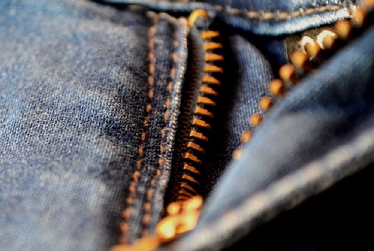 Zippers Pull Performance into Trend Stories SS18
