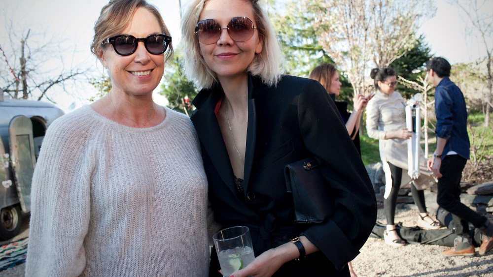 Allison Janney, Maggie Gyllenhaal