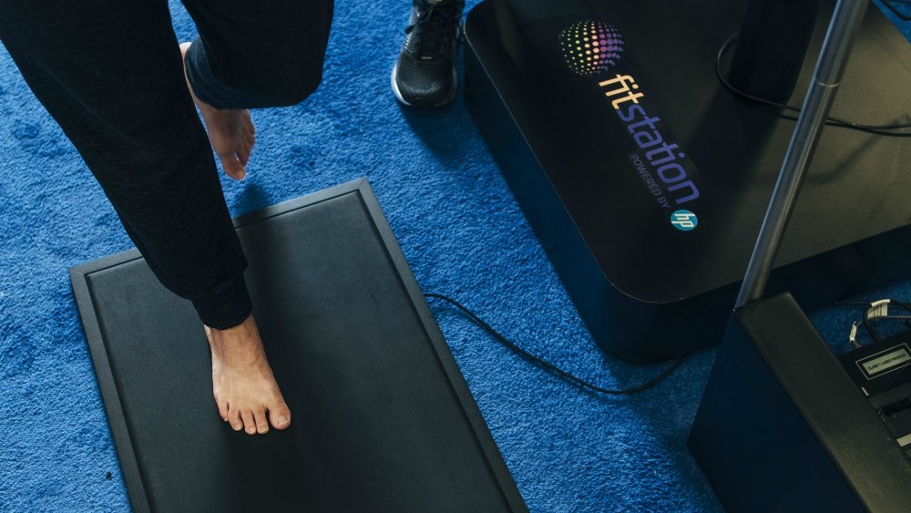 Brooks Running will be personalizing its forthcoming Genesys shoe with 3-D foot scans, gait analysis and more.